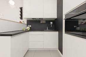 Subtle Colors Apartment by Renters