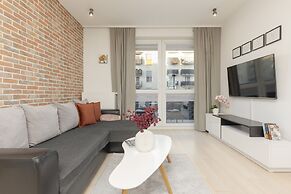 Subtle Colors Apartment by Renters