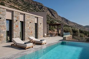 Ninemia Villa Complex in Crete