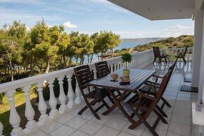 Sounio Golden View Villas