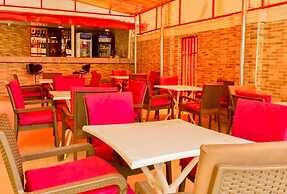 Alim Royal Hotel and Suites