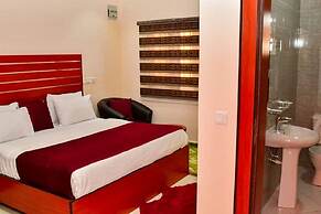 Alim Royal Hotel and Suites