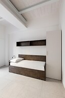 White Daisy Apartment by Wonderful Italy