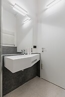 White Daisy Apartment by Wonderful Italy