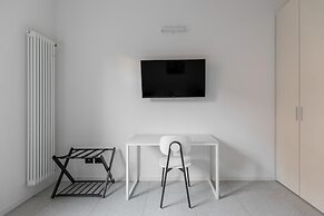 White Daisy Apartment by Wonderful Italy