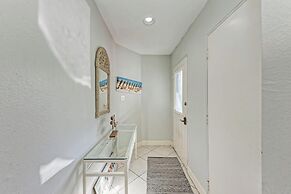 Longboat Key Cedars Beach House-pet Friendly-2 Minute To The Beach