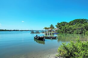 Longboat Key Cedars Beach House-pet Friendly-2 Minute To The Beach