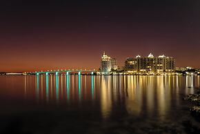 Longboat Key Cedars Beach House-pet Friendly-2 Minute To The Beach