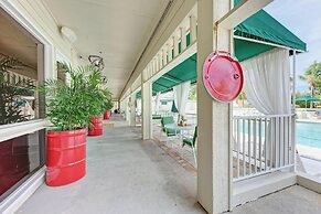 Longboat Key Cedars Beach House-pet Friendly-2 Minute To The Beach