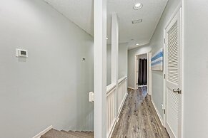 Longboat Key Cedars Beach House-pet Friendly-2 Minute To The Beach