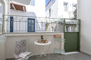 Capella Skiathos Residences