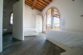 Fattoria Palazzeta Pet & Family Friendly