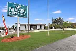 Palm Cove Motel