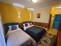 My Rooms Hotel & Bar