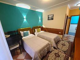 My Rooms Hotel & Bar