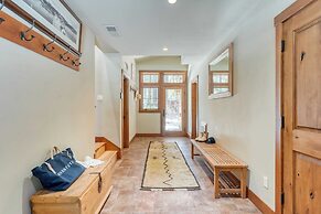 Ward Creek by Avantstay 5 Min Walk to Lake, Deck