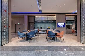 Holiday Inn Express Chongqing Nanbin Road by IHG