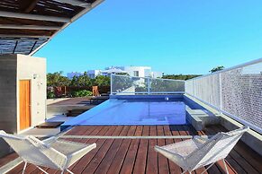 Casa de Piedra Tulum