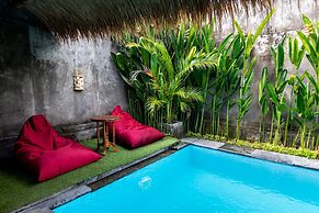 De Cahyani Private Villa by Supala