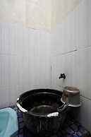 OYO Life 93061 Kost Vicky Syariah