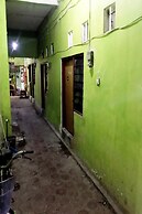 OYO Life 93061 Kost Vicky Syariah