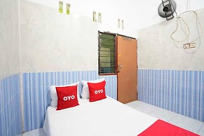 OYO Life 93061 Kost Vicky Syariah