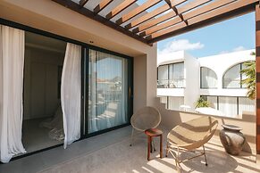 Limón & Cello Villa