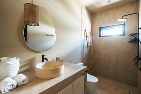 Limón & Cello Villa