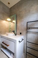 Limón & Cello Villa