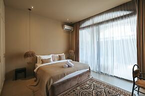 Limón & Cello Villa