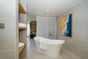 Aquamarine Resort Cam Ranh