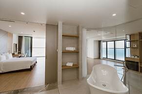 Aquamarine Resort Cam Ranh