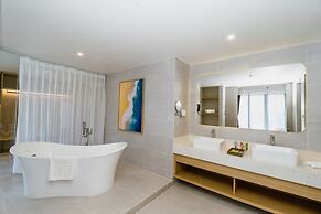 Aquamarine Resort Cam Ranh