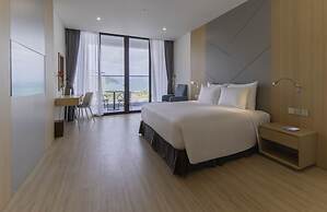 Aquamarine Resort Cam Ranh