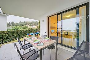 Casa Bougainville Shared Pool And Lake View
