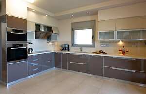 Mirabello Bay House in Agios Nikolaos