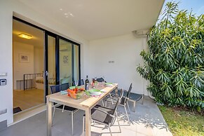 Casa Oleandri Shared Pool And Lake View