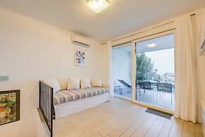 Casa Oleandri Shared Pool And Lake View