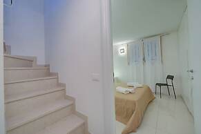 Casa Oleandri Shared Pool And Lake View