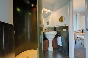 Casa Oleandri Shared Pool And Lake View