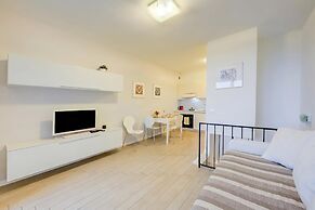 Casa Oleandri Shared Pool And Lake View