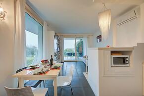 Casa Oleandri Shared Pool And Lake View