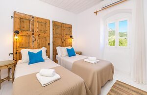 The Village House in Stavros