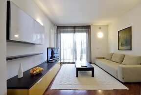 Esedra in Cattolica With 2 Bedrooms and 1 Bathrooms
