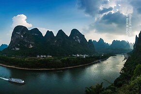 Guilin Village Creek Inn