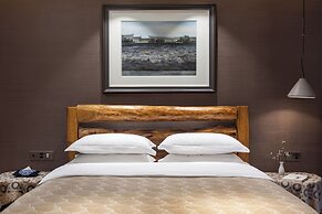 Guilin Village Creek Inn