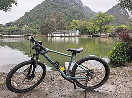 Guilin Village Creek Inn