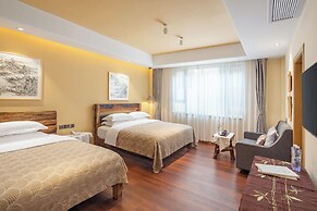 Guilin Village Creek Inn