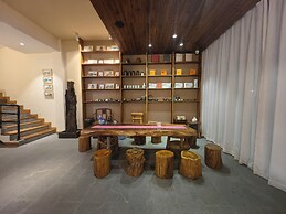 Guilin Village Creek Inn