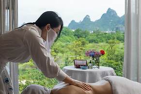Guilin Village Creek Inn